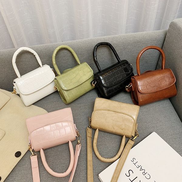 

the new hand-held wild shoulder bag fashion western style shi tou wen small package