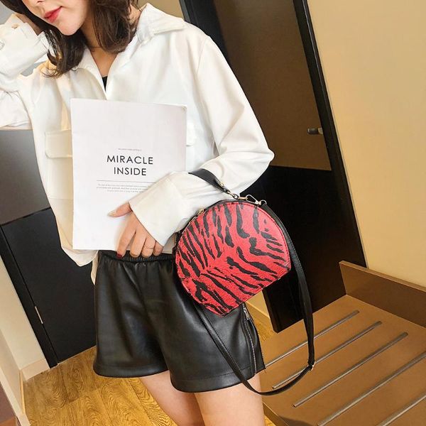 

classics simple round handbag for women wild printing tiger female messenger bag luxury leather handbags women bags designer