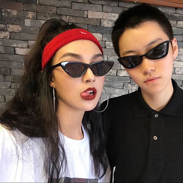 

fengfan with retro style ultra-light wild cat eye sunglasses men and women face matching artifact sunglasses, White;black