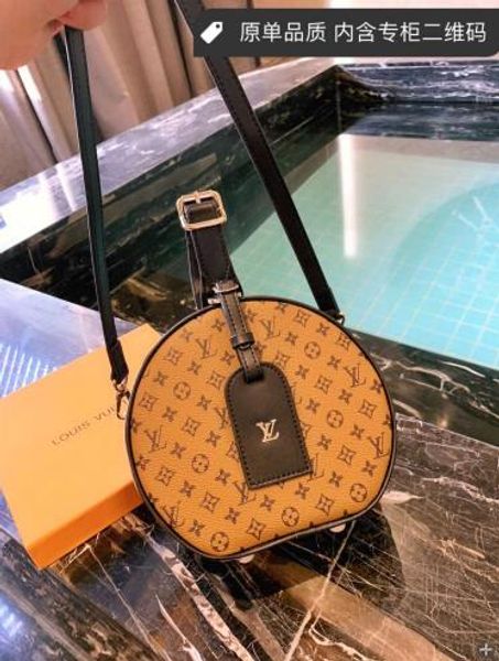 

2019a 2019 new famou de igner women real leather houlder bag on chain real leather mall bag for lady05b