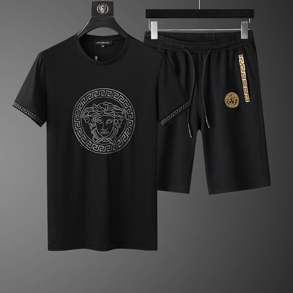 

european and american designers light luxury 2020 new fashion medusa embroidery round neck bottoming shirt mercerized cotton short sleeve t, Gray