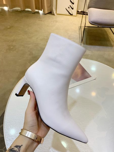

2019 new luxury fashion classic wild martin boots rubber outsole 100% genuine leather shoes size35-40 original packaging, Black