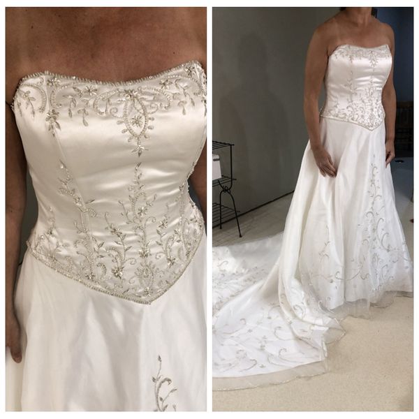 

достойный белый a-line атласная органзы свадебные платья кружева аппликации зимние свадебные платья с часовня поезд свадебные платья vestido, White