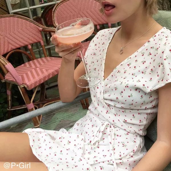 

ins french niche vintage v-neck lace-up skirt foreign trade summer womens new floral dress sale, White;black