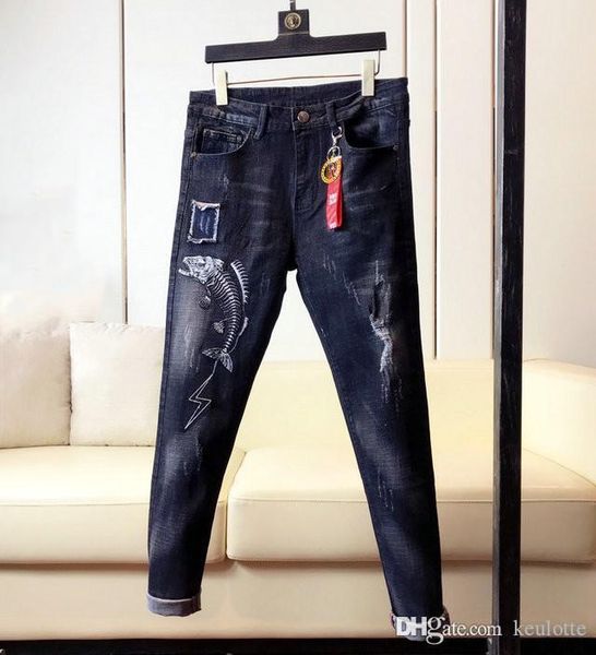 

модные роскошные мужские дизайнерские джинсы мужские тонкие повседневные брюки рыбья кость вышивка синяя строчка джинсы маленькие ножки кара, Blue