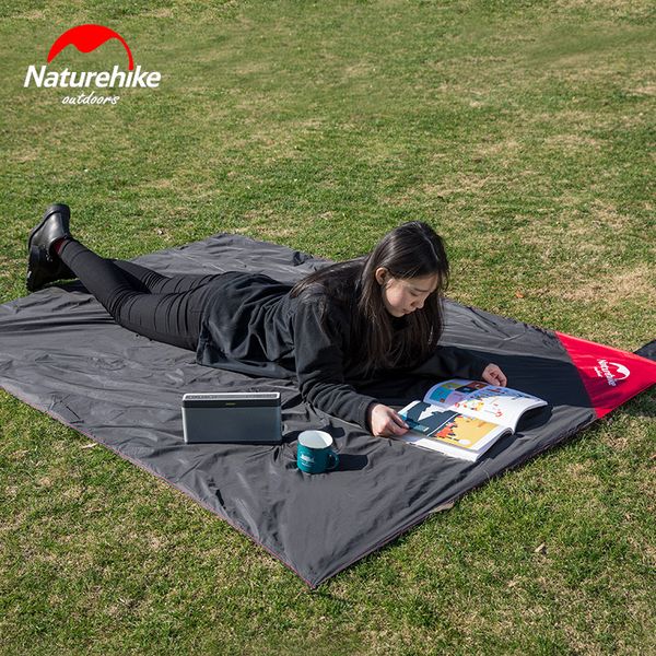 

nature hike outdoor camping pad pocket double-sided waterproof beach blanket for picnic