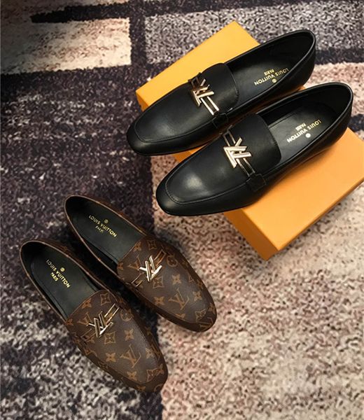 

Sapatos ocasionais yecq