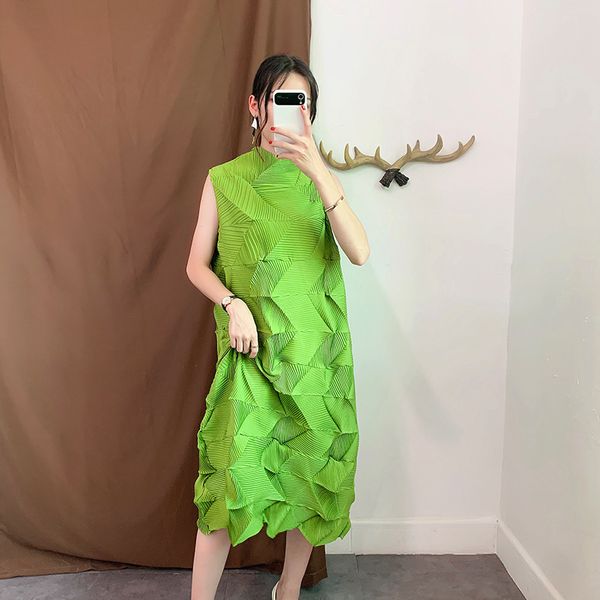 

deat] 2020 fast delivery fashion trend new pattern loose large size diamond pleated solid all match women dress fold ai891, Black;gray