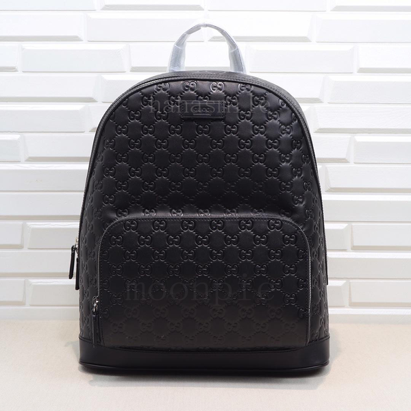 

2019 new luxury men women de igner handbag kid coolbag leather de igner bumbag day pack women travel bag backpack1564480974