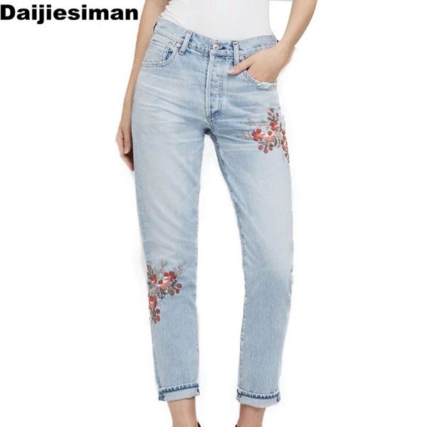 

2020 new spring women light blue vintage flower embroidery jeans ladies denim pencial pants long trousers pantalones streetwear