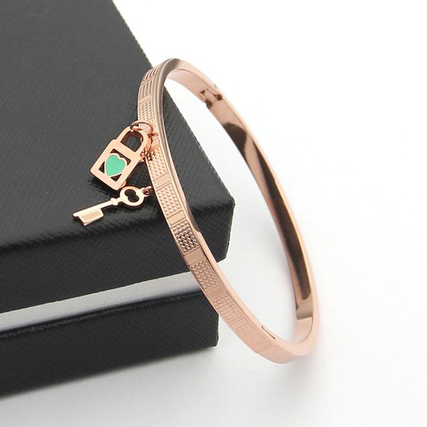

2020 jewelry vintage bangle for women with key bracelets & bangles stainless steel jewelry wholesale, Black