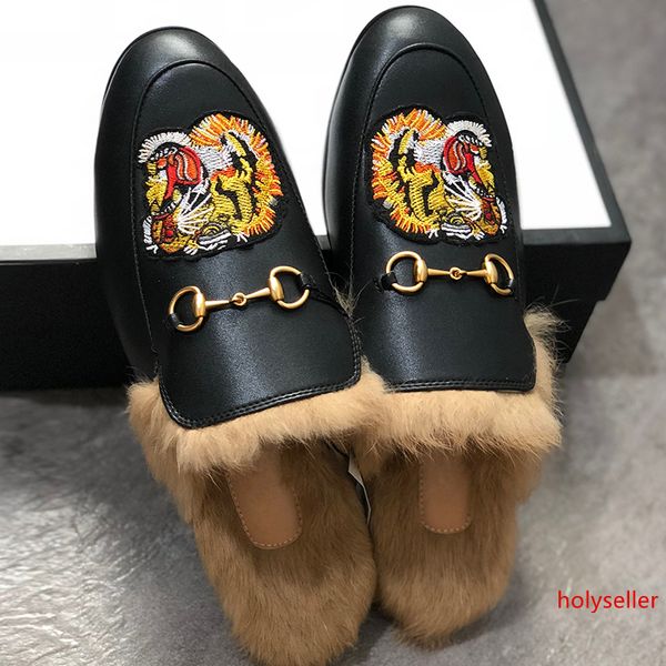

men mules flats fur slippers luxury designer slippers fashion loafers embroidery princetown tiger shoes furry slides muller slipper shoes w1