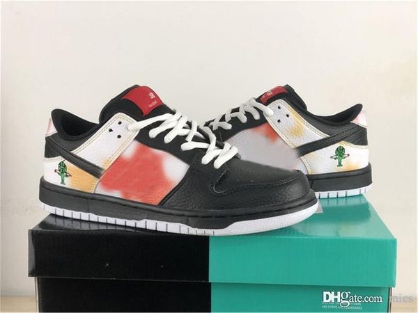 

authentic sb dunk low raygun tie-dye black white orange flash running shoes man women bq6832-001 bq6832-101 alien sneakers sports