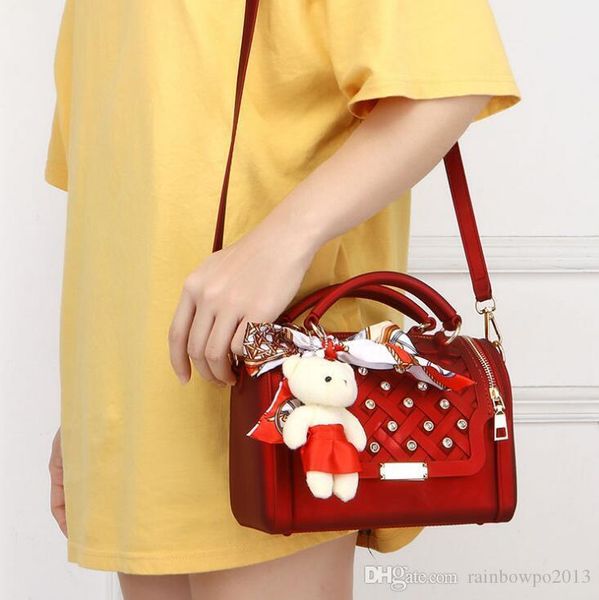 

factory wholesale women handbag summer new diamond handbag sweet lady double wrist lingge doctor bag elegant diamond jelly bag