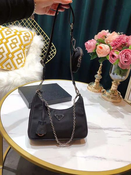 

сумки женщины vogue из нового фонда 2019 осень зима joker broadband web celebrity black брим изношенные большой емкости одного плеча мешок