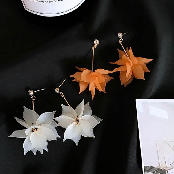 

xinlai pull korean-style fashion petal earrings summer leaf long ear stud cool laminate flower ear stud, Silver
