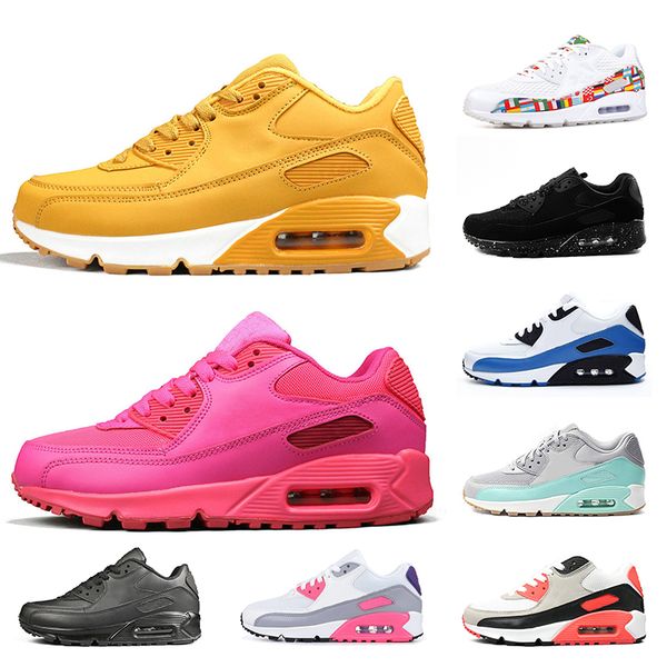 

fashion leather running shoes for men women 90s chaussures triple s black white pink yellow infrared bred sports sneakers off