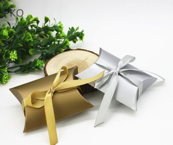 

100pcs wholesale candy pillow box silver/gold kraft paper box jewelry packaging gift boxes with ribbon party favor 9x6x2.4cm