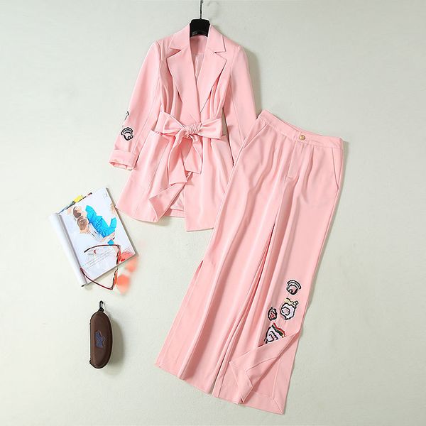 

autumn 2019 new european and american women's wear lace-up long sleeve coat trousers fashion embroidered pink suit, White