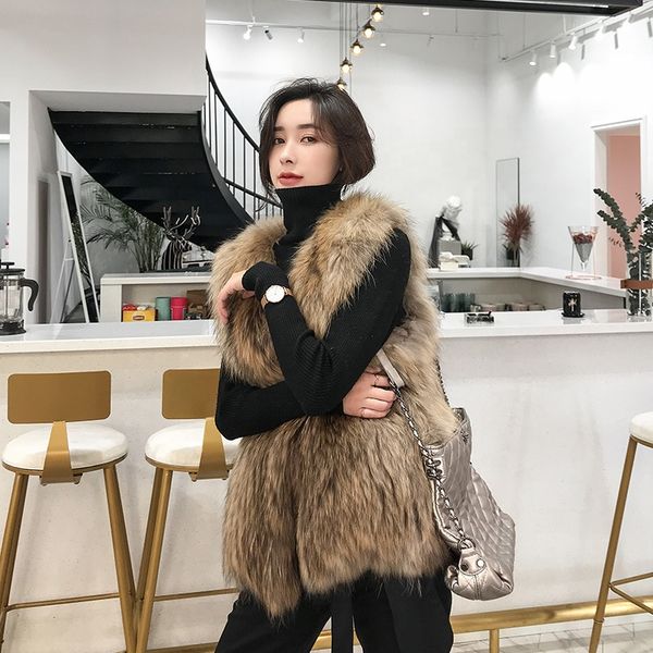 

clothing boutique women real raccoon fur vest winter ladies jacket new style pattern knitted raccoon fur gilet, Black
