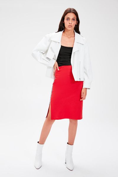 

trendyol red sides striped knitted skirt twoaw20et0080, Black