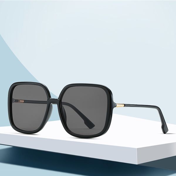 

wholesale-square sunglasses men's and women's brand designer sunglasses europe and the united states large frame ladies sunglasses, White;black