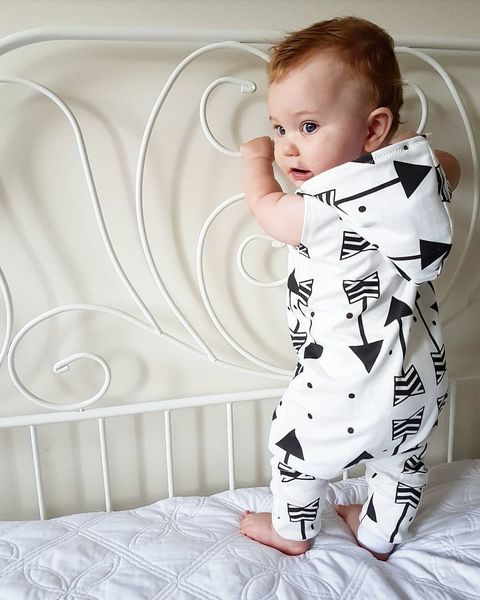

2019 new cute children sleeveless arrow clothing infant baby boy kid hooded sleeveles romper jumpsuit outfits clothes, White