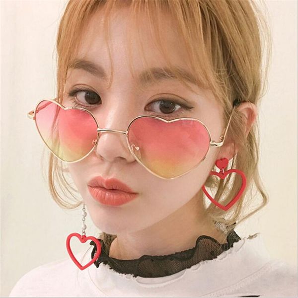 

2017 new fashion heart shaped sunglasses women metal reflective lenes fashion sun glasses men mirror, White;black