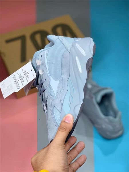 

700 2019 hotsale больница синего kanye west запуска wave runner конструктор светоотражающих basf спортивный спорт открытая обувь