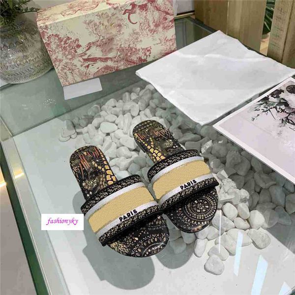 

brand dazzle flowers slippers summer woman beach alphabet slippers designer rough sandals knitted cloth embroidery woman shoes, Black