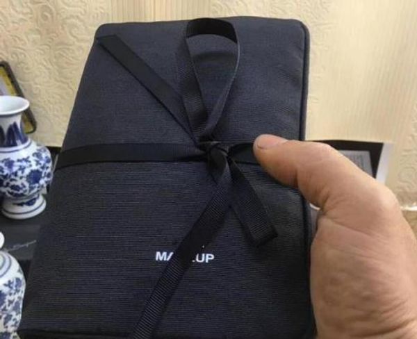 

2019 Новый VIP счетчик подарок 3 папки для макияжа сумка для хранения с зеркалом мода