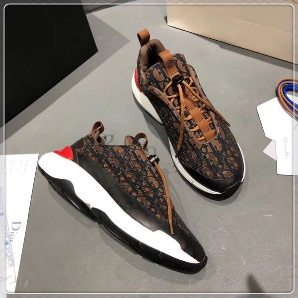 

2019ng весной и осенью мужчин на случайные спортивную обувь высокого верха пояса туристические кроссовки, с микро-стандарт, с оригинальной б