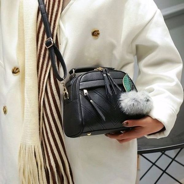 

2019 new fashion women's bag simple personality messenger bag shoulder