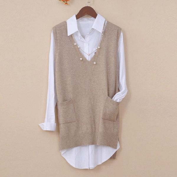 

autumn and winter series of new knitted vest v-neck knitting solid color loose pullover soft and comfortable sleeveless, Black;white