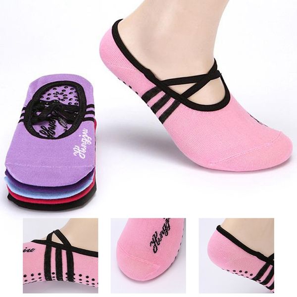 

1 pair sports yoga socks slipper for women anti slip lady damping bandage pilates sock ballet heel dance protector, Black