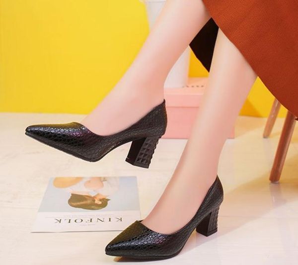 

women's shoes in spring and autumn high coarse heel pointed end@17, Black