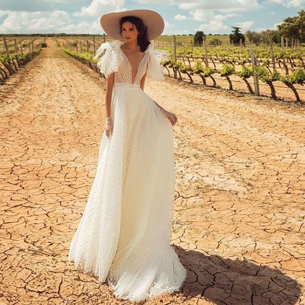 

stylish boho wedding dress deep v neck backless sweep train tulle beach wedding gowns 2020 short sleeves illusion bridal dresses, White