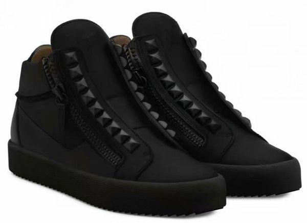 

2019 new for men party designer sneakers lovers genuine leather high studded spikes casual flats red bottom luxury shoes xy889601, Black