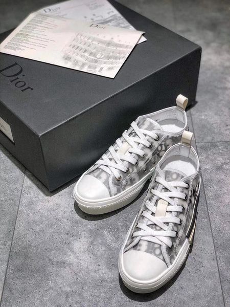 

2019z new trend luxury de igner triped ca ual hoe couple hoe fa hion wild men and women port hoe 35 45