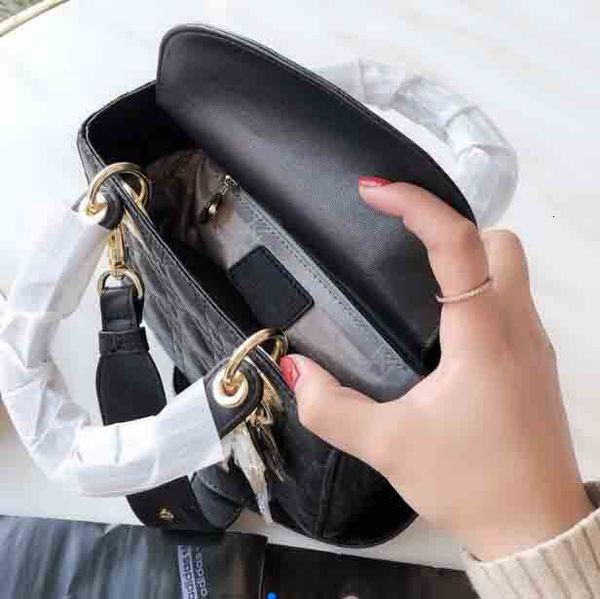 

four-grain lambskin metal buckle rhombic chain small square bag shoulder bag luxury handbags women bags designer