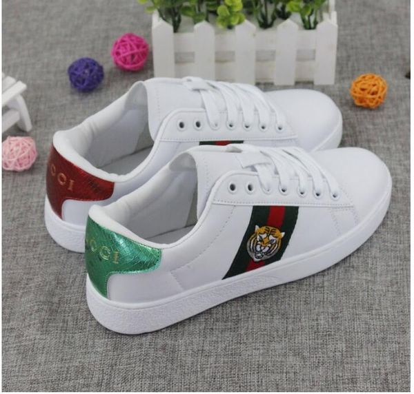 

2019 пара вышивка пчелы маленькие белые туфли женские звезды с тем же студентом дик