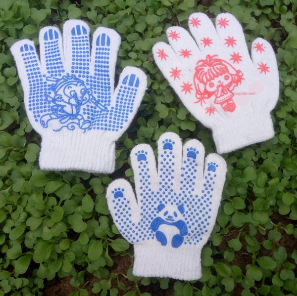 

children's warm and gloves five-finger panda baby little girl children's warm offset sun wukong anti-slip gloves, White