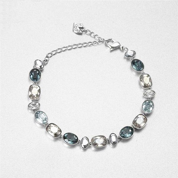 

swa crystal sparkling high-end lady bracelet, Black