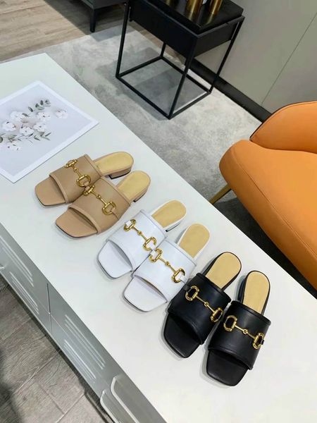 

fashion medium heel slippers summer luxury woman beach alphabet slippers designer sandals embroidery woman shoes 35-42 in stock, Black
