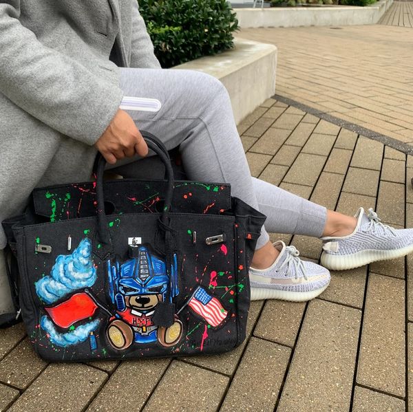

2019 handpainted graffiti bag custom cartoon design paintings american style large capacity canvas handbag 35cm silver hardware