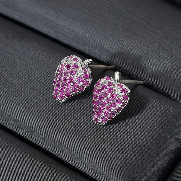 

fashion strawberry stud piercing earings for girls with tiny cz new friut design earrings jewelry women accesories bijoux gift, Golden;silver