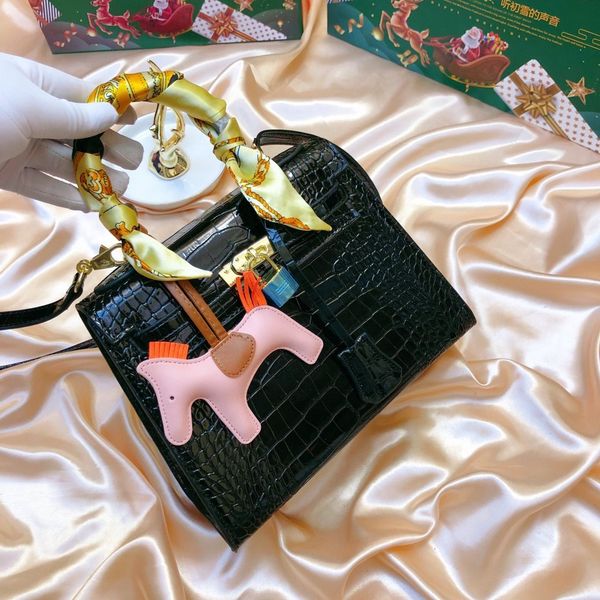 

2020 new boutique 1:1 package191213#00yunhui05, Black