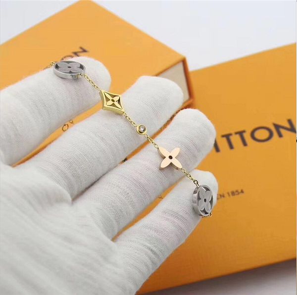 

Exqui ite craft man hip titanium teel clover woman bracelet girl fa hion fake cla ic fa hion ladie bracelet