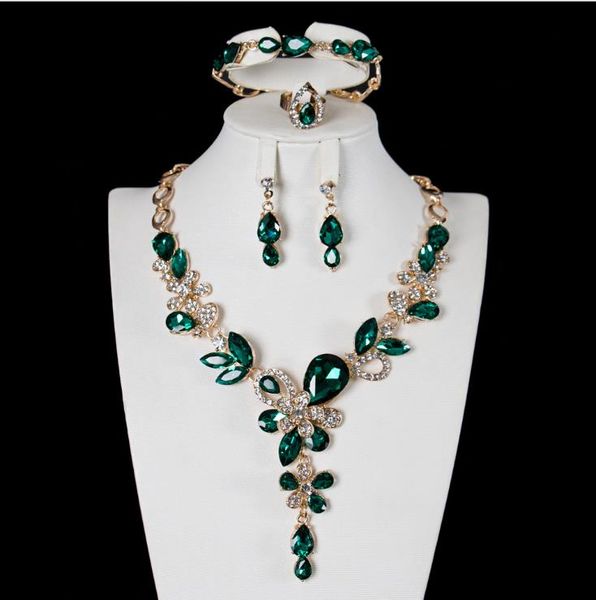 

кристалл сплава четыре части ожерелье, серьги, браслет, кольцо, преувеличенные комплект ювелирных изделий, Silver