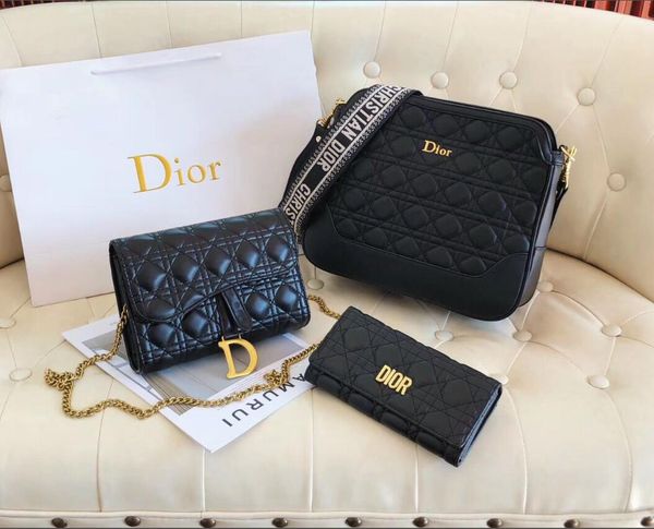 

three-piece set of selling handbags famous designers brand names fashionable leather handbags ladies handbags shoulder bags ladies--3